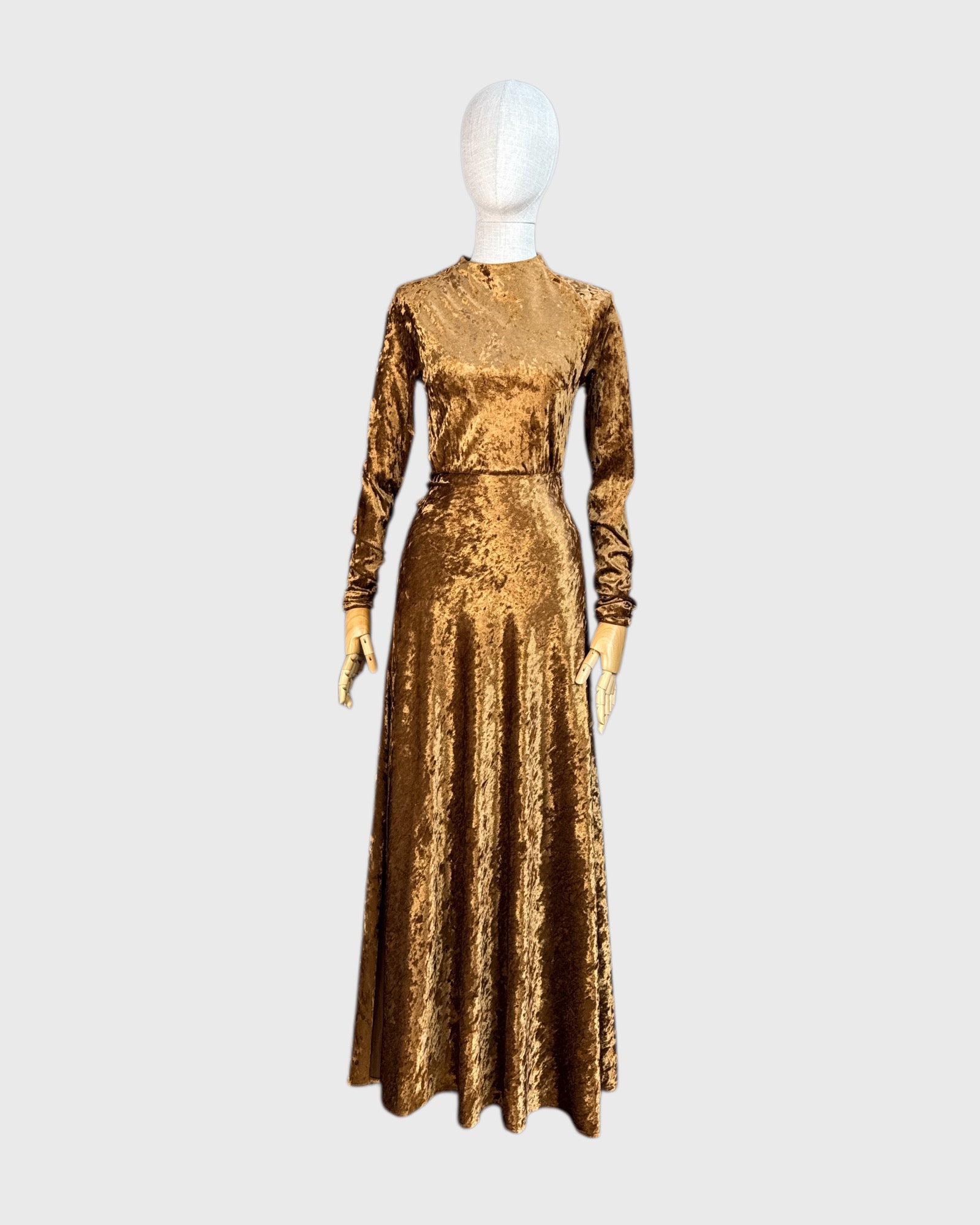 Robe longue en velours doré Maje, taille 1